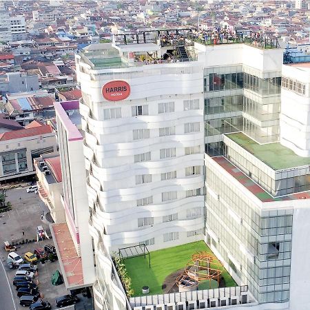 Harris Hotel Pontianak Exterior foto